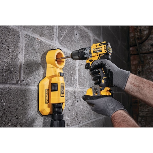 Perceuse visseuse Percussion XR 12V 2Ah Li-Ion Brushless - coffret TSTAK Perceuse visseuse Percussion XR 12V 2Ah Li-Ion Brushless - coffret TSTAK
