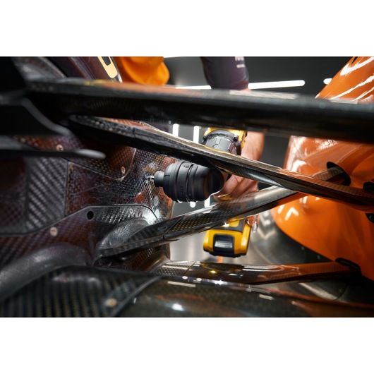 18V XR MULTI HEAD DRILL DRIVER 2x 2Ah