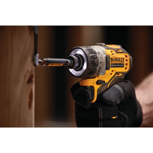 VISSEUSE XR 12V 2AH LI-ION BRUSHLESS VISSEUSE XR 12V 2AH LI-ION BRUSHLESS