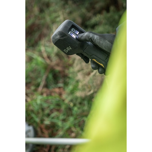 Close up of the intuitive LED dashboard on the DEWALT 54V Brush Cutter (Bull Handle).