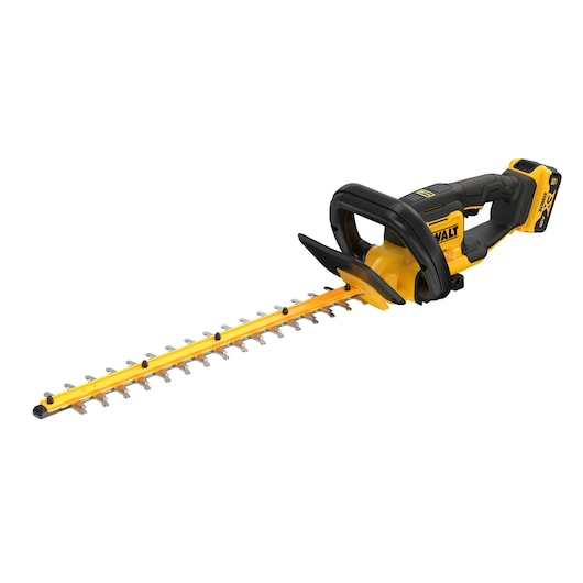18V XR Hedge Trimmer - with 5AH battery  3/4 view