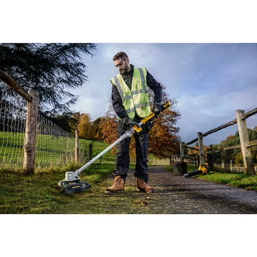 18V XR Grastrimmer (zonder accu en lader) 18V XR Grastrimmer (zonder accu en lader)