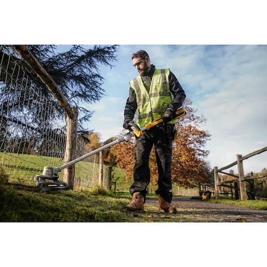 18V XR Grastrimmer (zonder accu en lader) 18V XR Grastrimmer (zonder accu en lader)