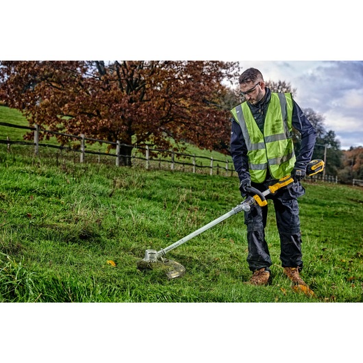 18V XR Grastrimmer (zonder accu en lader) 18V XR Grastrimmer (zonder accu en lader)