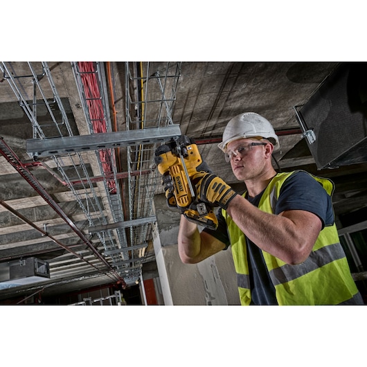 18V XR Draadeindknipper in TSTAK koffer (zonder accu/lader) 18V XR Draadeindknipper in TSTAK koffer (zonder accu/lader)