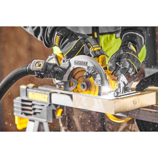 18V XR 190mm Circular Saw With FLEXVOLT ADVANTAGE - 1 X 6Ah