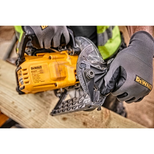 54V XR FLEXVOLT Scie circulaire construction 190mm (alésage losange) 54V XR FLEXVOLT Scie circulaire construction 190mm (alésage losange)