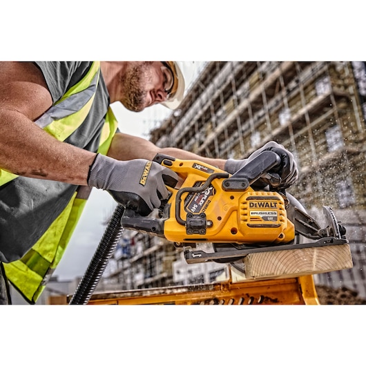54V XR FLEXVOLT Scie circulaire construction 190mm (alésage losange) 54V XR FLEXVOLT Scie circulaire construction 190mm (alésage losange)