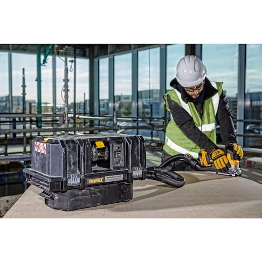 ASPIRATEUR TSTAK XR FLEXVOLT 54V 2AH LI-ION BRUSHLESS EAU ET POUSSIÈRES CLASSE M ASPIRATEUR TSTAK XR FLEXVOLT 54V 2AH LI-ION BRUSHLESS EAU ET POUSSIÈRES CLASSE M