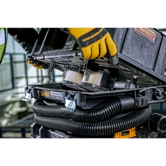 ASPIRATEUR TSTAK XR FLEXVOLT 54V 2AH LI-ION BRUSHLESS EAU ET POUSSIÈRES CLASSE M ASPIRATEUR TSTAK XR FLEXVOLT 54V 2AH LI-ION BRUSHLESS EAU ET POUSSIÈRES CLASSE M