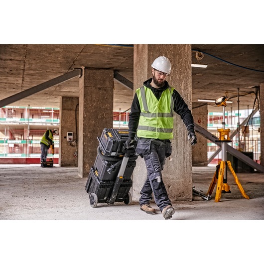 ASPIRATEUR TSTAK XR FLEXVOLT 54V 2AH LI-ION BRUSHLESS EAU ET POUSSIÈRES CLASSE M ASPIRATEUR TSTAK XR FLEXVOLT 54V 2AH LI-ION BRUSHLESS EAU ET POUSSIÈRES CLASSE M
