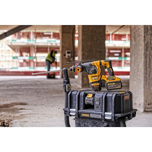 ASPIRATEUR TSTAK XR FLEXVOLT 54V 2AH LI-ION BRUSHLESS EAU ET POUSSIÈRES CLASSE M ASPIRATEUR TSTAK XR FLEXVOLT 54V 2AH LI-ION BRUSHLESS EAU ET POUSSIÈRES CLASSE M