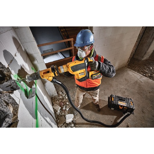 ASPIRATEUR TSTAK XR FLEXVOLT 54V 2AH LI-ION BRUSHLESS EAU ET POUSSIÈRES CLASSE M ASPIRATEUR TSTAK XR FLEXVOLT 54V 2AH LI-ION BRUSHLESS EAU ET POUSSIÈRES CLASSE M