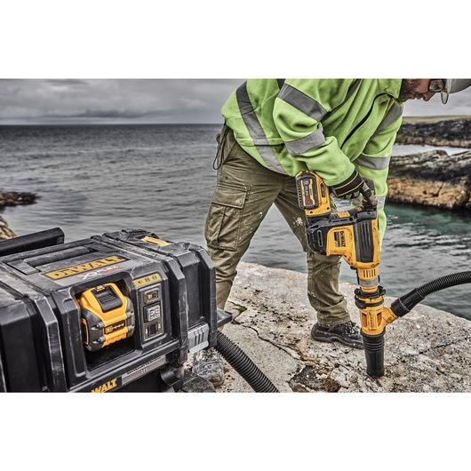 ASPIRATEUR TSTAK XR FLEXVOLT 54V 2AH LI-ION BRUSHLESS EAU ET POUSSIÈRES CLASSE M ASPIRATEUR TSTAK XR FLEXVOLT 54V 2AH LI-ION BRUSHLESS EAU ET POUSSIÈRES CLASSE M
