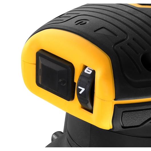 Ponceuse excentrique XR 18V 125mm 2x5Ah LI-ION Brushless Ponceuse excentrique XR 18V 125mm 2x5Ah LI-ION Brushless