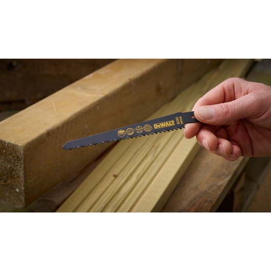 Lames récipro HCS 152mm bois et plastiques, rapide avec finition fine Lames récipro HCS 152mm bois et plastiques, rapide avec finition fine