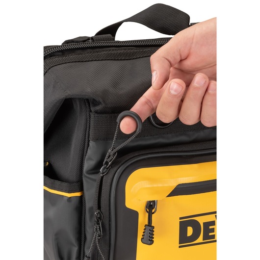 Close up of zip pull feature on Dewalt 20" Pro Open Mouth Tool Bag" Close up of zip pull feature on Dewalt 20" Pro Open Mouth Tool Bag"